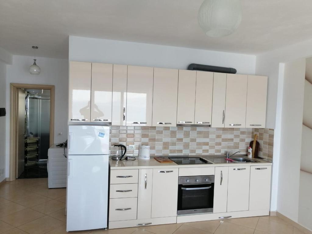 Bilal Golemi Sea View Apartment Sarande Exterior photo